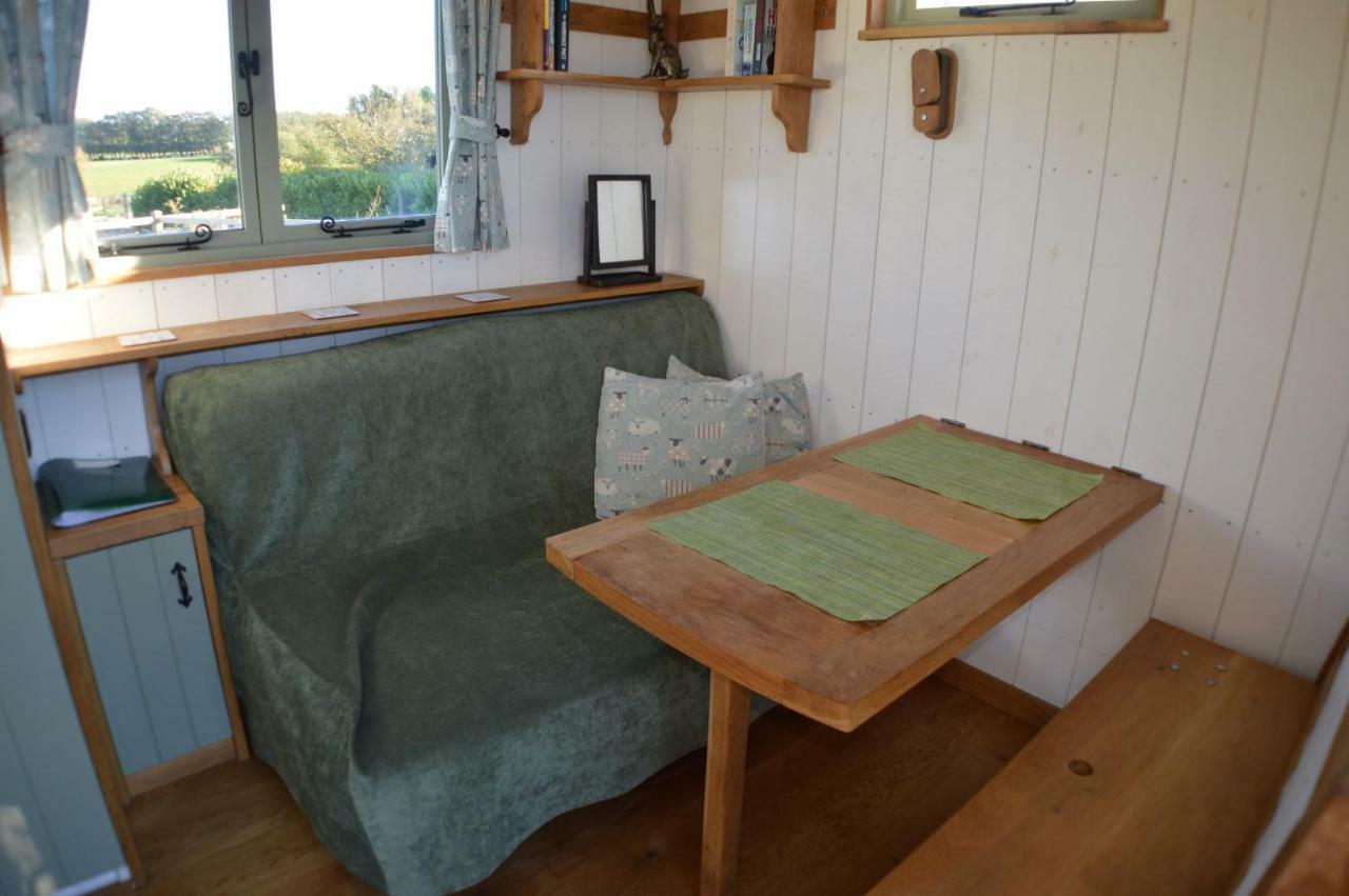 Rose Shepherds Hut Badlesmere Eksteriør billede
